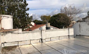 Casa Venta para Refaccionar - San Isidro -