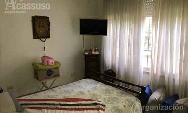 Casa Venta para Refaccionar - San Isidro -