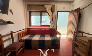 Departamento en  venta de 2 ambientes, gas natural, amoblado a 300 mts del mar