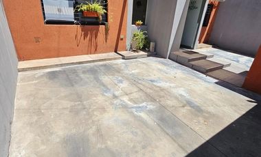 DEPARTAMENTO 2 AMB. PLANTA BAJA: CON PATIO Y COCHERA