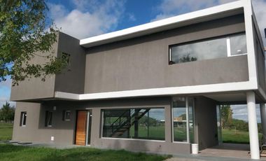 Hermosa casa en San Sebastián