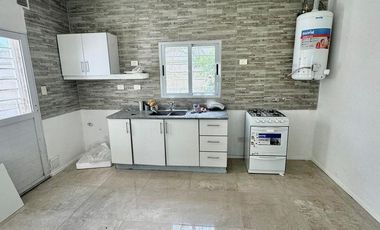 Casa en venta - Adrogué (Complejo Los Jardines)