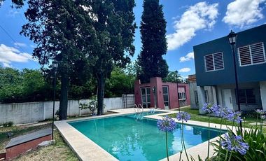 Casa en venta - Adrogué (Complejo Los Jardines)