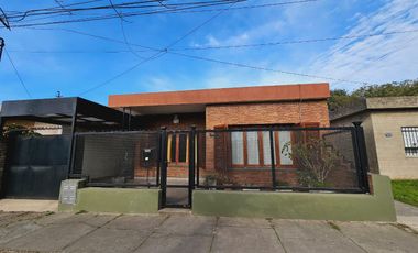 Casa en Fray Luis Beltran