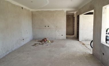 Casa a terminar en venta - 2 Dormitorios - 273Mts2 - Melchor Romero, La Plata