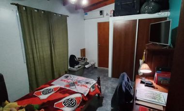 Casa venta - 4 dormitorios 3 baños - 459mts2 totales - Berisso