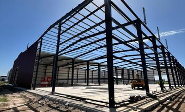 NAVE INDUSTRIAL EN POLO 52 - PARQUE INDUSTRIAL - ALQUILER