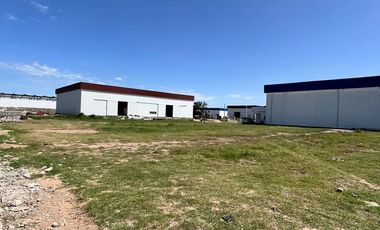 NAVE INDUSTRIAL EN POLO 52 - PARQUE INDUSTRIAL - ALQUILER