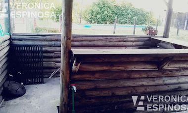 Casa de cuatro ambientes en venta, 20 de Junio.