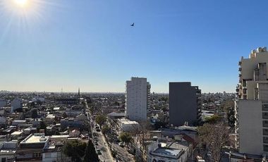 Departamento semipiso de 2 ambientes en el centro de Remedios de Escalada con cochera