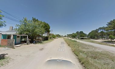 Casa venta - 4 dormitorios 2 baños - Cocheras - 480mts2 - Ostende, Pinamar