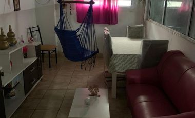 Casa en venta - 2 Dormitorios 1 Baño - Cochera - 241Mts2 - Villa Lugano