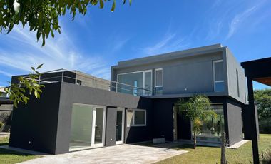 Casa en  Araucarias Puertos