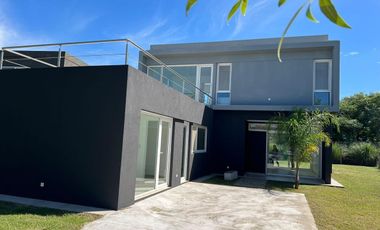 Casa en  Araucarias Puertos