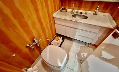 Olivos, Lindisimo Departamento en  Venta de 4 dormitorios, cochera y baulera
