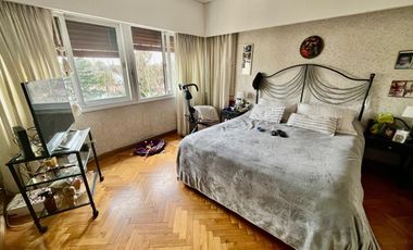 Olivos, Lindisimo Departamento en  Venta de 4 dormitorios, cochera y baulera