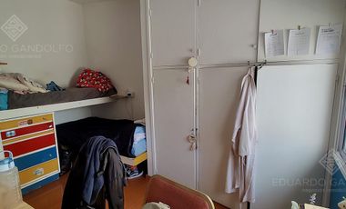 Excelente Piso sobre la Avda. en Escalada Centro fte al FCGR - Residencia Universitaria!!!