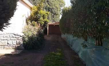 Casa en venta - 2 dormitorios 2 baños - Cochera - 337mts2 - El Faro, Mar del Plata