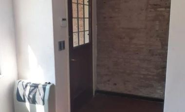 Casa en venta - 2 dormitorios 2 baños - Cochera - 337mts2 - El Faro, Mar del Plata