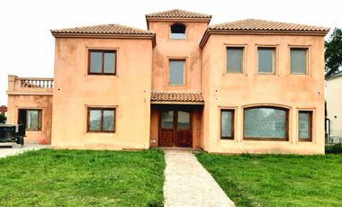 Casa en Venta en Haras Santa Maria, Escobar, Los Robles.