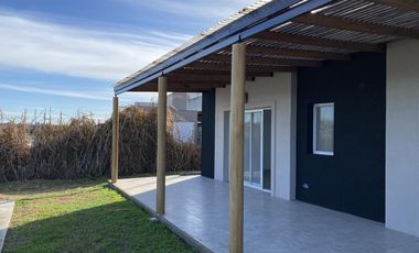 Casa en Venta con vista a espejo de agua Barrio El Canton Puerto Escobar
