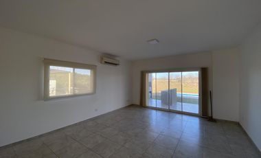 Casa en Venta con vista a espejo de agua Barrio El Canton Puerto Escobar