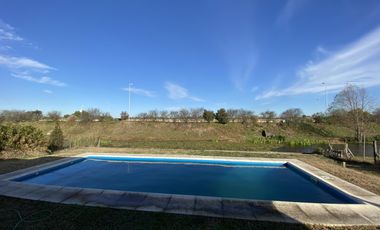 Casa en Venta con vista a espejo de agua Barrio El Canton Puerto Escobar