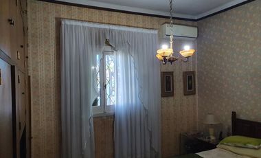 Casa de 4 ambientes con garaje y terraza en el centro de Quilmes