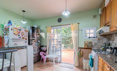 Venta triplex 5 ambientes en Ramos Mejía.