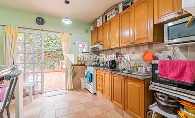Venta triplex 5 ambientes en Ramos Mejía.