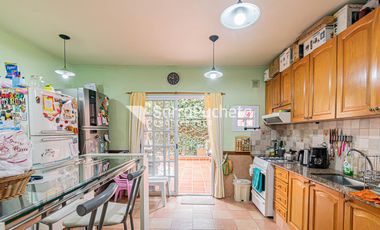 Venta triplex 5 ambientes en Ramos Mejía.