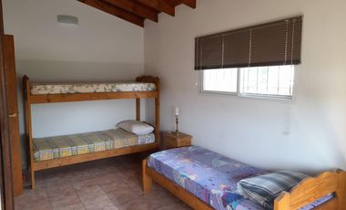 Casa de cuatro ambientes en venta en Costa del Este, Costa Atlantica