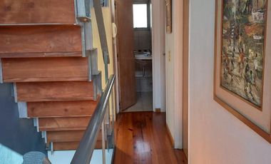 Departamento triplex con 2 cocheras centro de san isidro