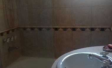 Departamento triplex con 2 cocheras centro de san isidro