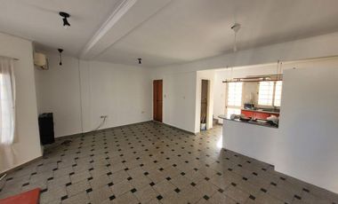 DUPLEX EN VENTA LA PLATA 2 DOR. 15 524 Y 524 BIS