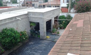 Casa VENTA 3 dormitorios 2 baños - 485mts2 totales - Monte Chingolo