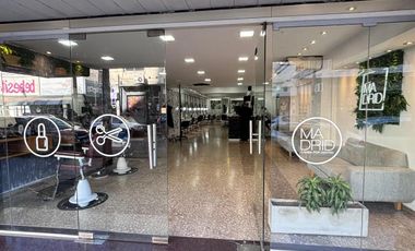 Local en Lanús Este