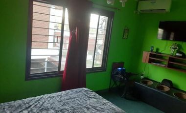 Casa venta - 4 dormitorios 2 baños - 283mts2 totales - Glew