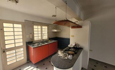 DUPLEX EN VENTA LA PLATA 2 DOR. 15 524 Y 524 BIS