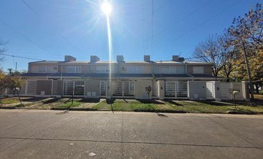 DUPLEX EN VENTA LA PLATA 2 DOR. 15 524 Y 524 BIS