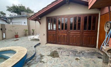 Chalet 4 ambientes con pileta y quincho en Barrio Lopez de Gomara