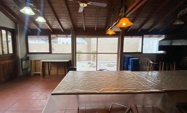 Chalet 4 ambientes con pileta y quincho en Barrio Lopez de Gomara
