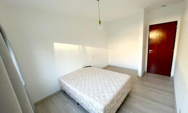 Venta Casa 5 ambientes cochera parque pileta en Vicente Casares