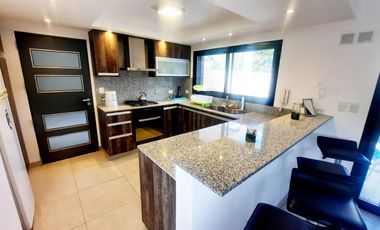Venta Casa 5 ambientes cochera parque pileta en Vicente Casares