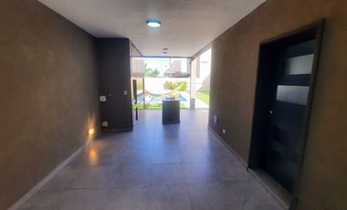 Venta Casa 5 ambientes cochera parque pileta en Vicente Casares