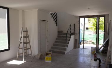 Casa en venta 5 ambientes en Araucarias, Puertos del Lago