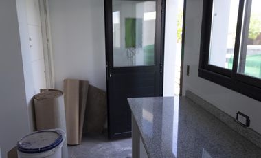 Casa en venta 5 ambientes en Araucarias, Puertos del Lago