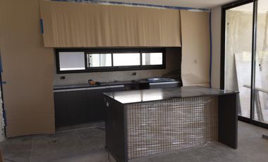 Casa en venta 5 ambientes en Araucarias, Puertos del Lago