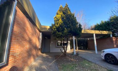 Casa en venta - 4 Dormitorios 4 Baños - Cocheras - 5.229Mts2 - Exaltación de la Cruz