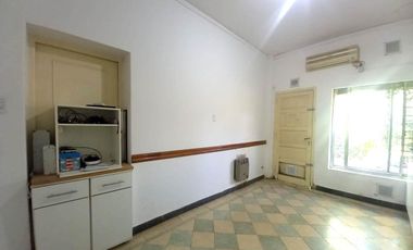 Casa + Local en  Venta en Viila Gobernador Galvez